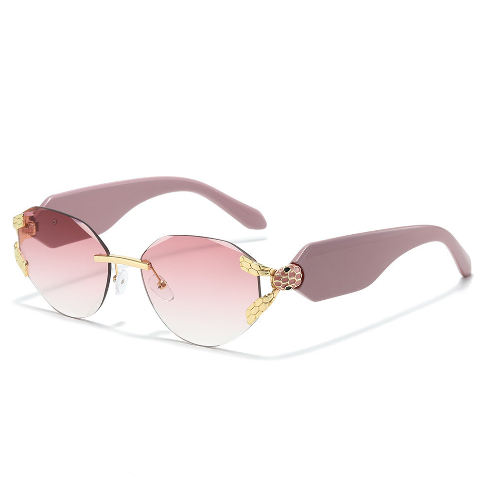 Elegant Cat-Eye Sunglasses with Unique Design Kalsten