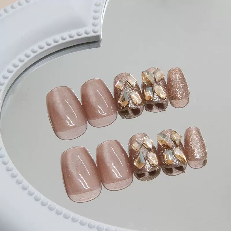Glitter Nail Set with Luxurious Stone Embellishments Kalsten