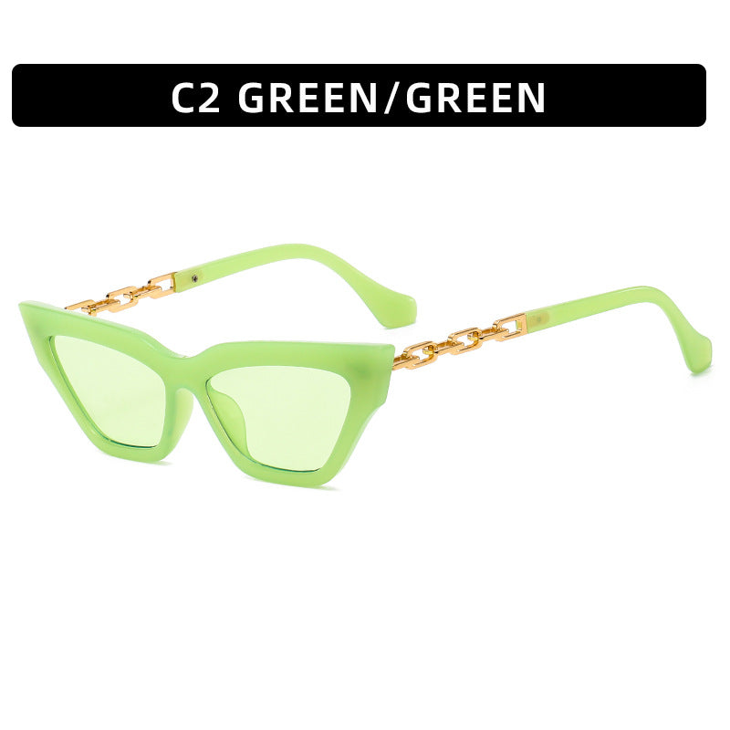 Chic Cat-Eye Sunglasses with Chain Accents