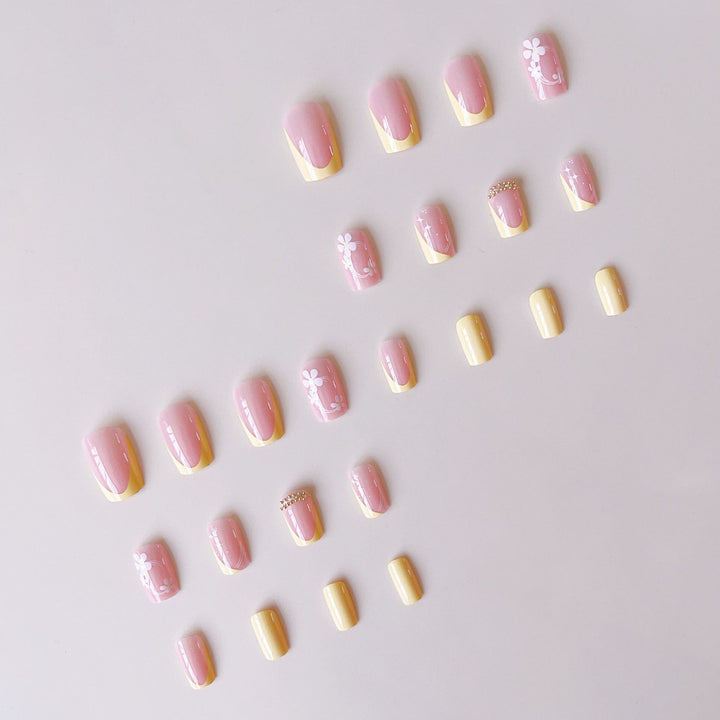 Artificial Nail Set with Floral Pattern and Glitter Kalsten
