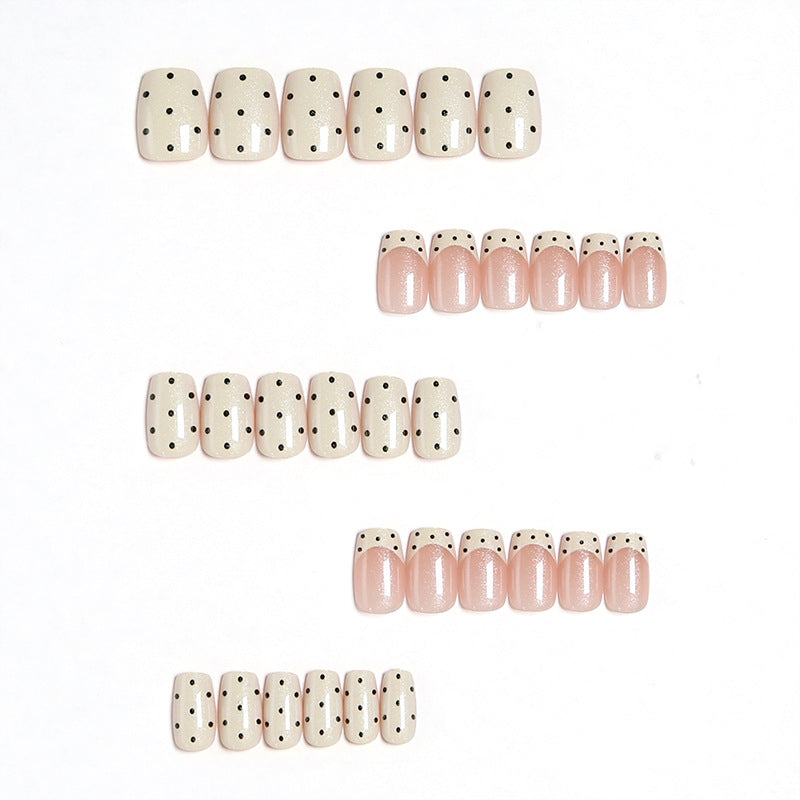 Trendy Nail Art Kalsten