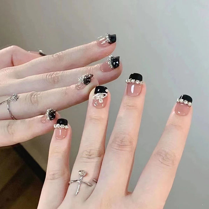 Glamorous artificial nail set with sparkling crystal embellishments Kalsten