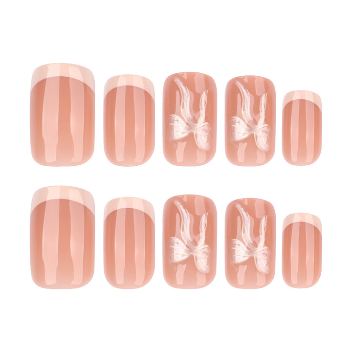 Artificial nail art with delicate floral design Kalsten