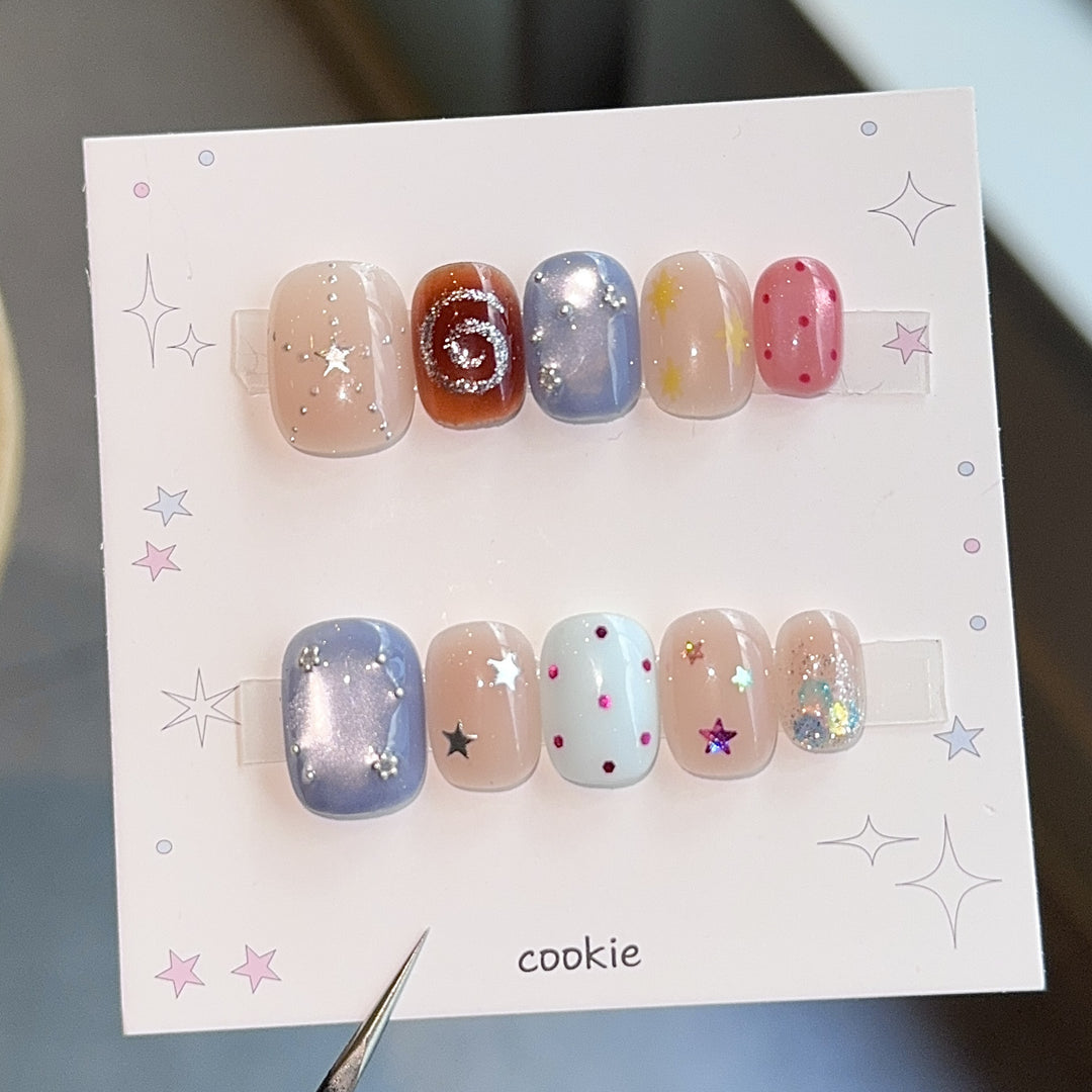 Creative artificial nails with sparkling star patterns Kalsten