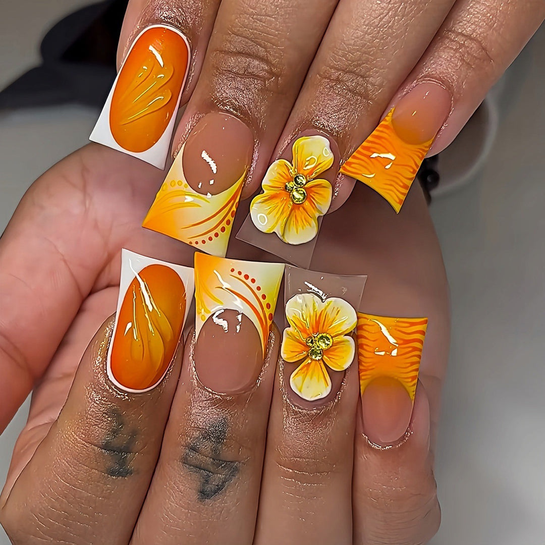 Decorative Floral Press-On Nail Set Kalsten