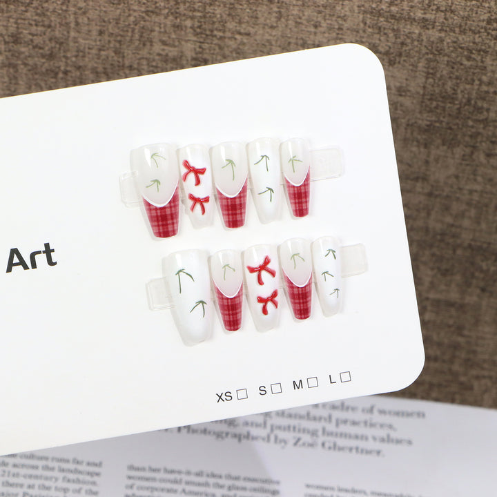 Festive Nail Art Press-On Collection Kalsten