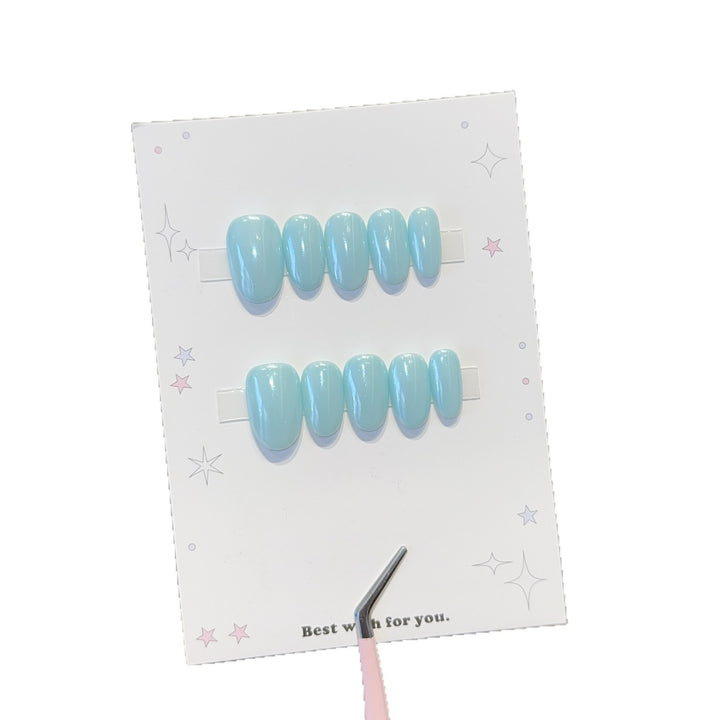 Artificial Gel Nails in Modern Design Kalsten