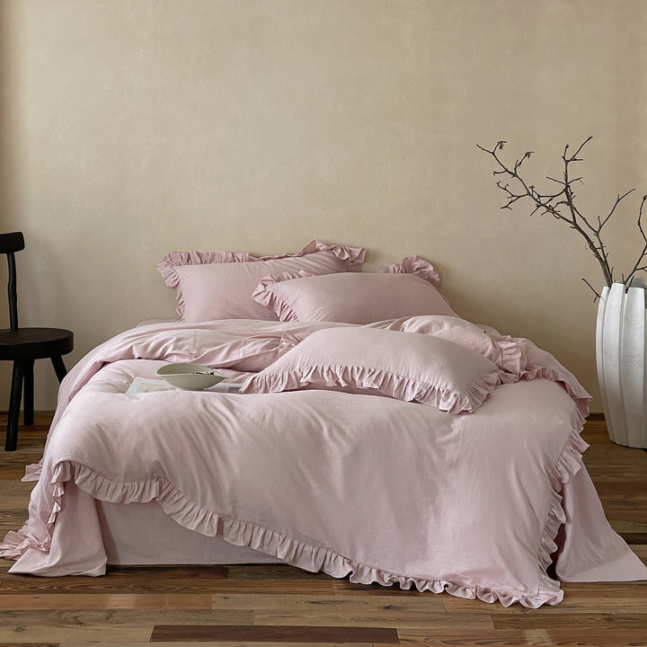 Elegant cotton bedding set with ruffle and soft percale finish