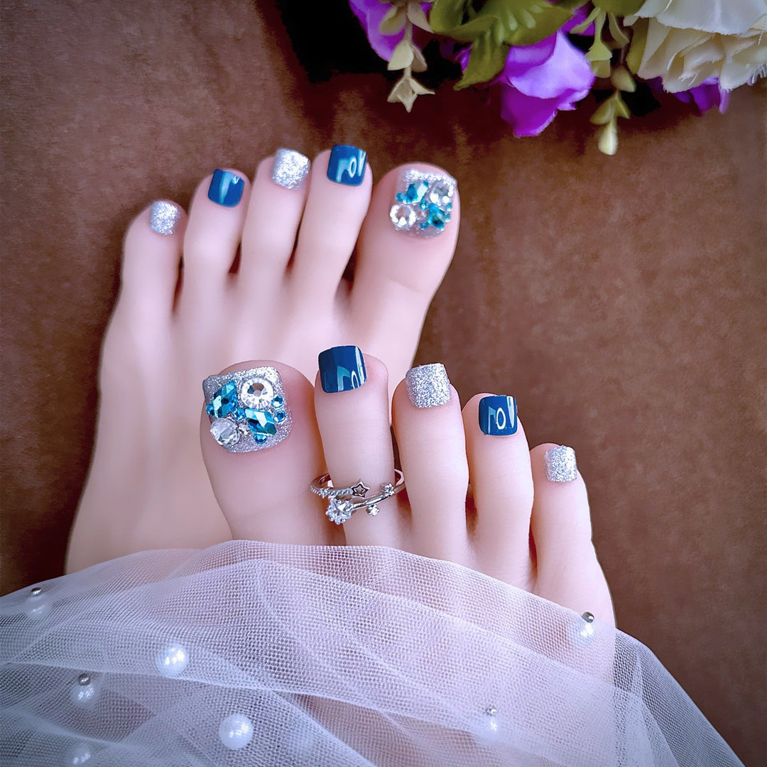 Elegant toenail art Kalsten