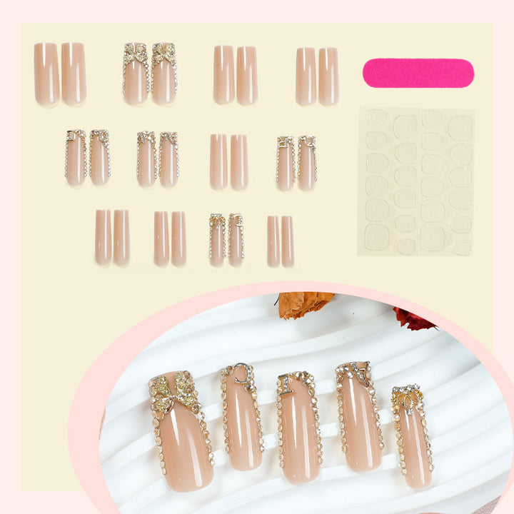Nail set with elegant rhinestone details Kalsten