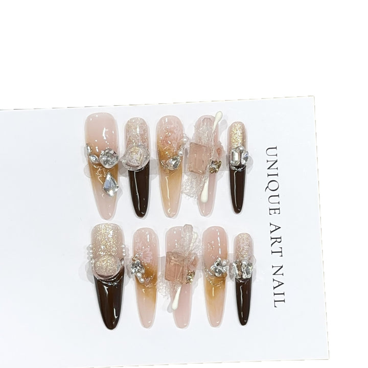 Luxurious Decorative Press-On Nail Art Set