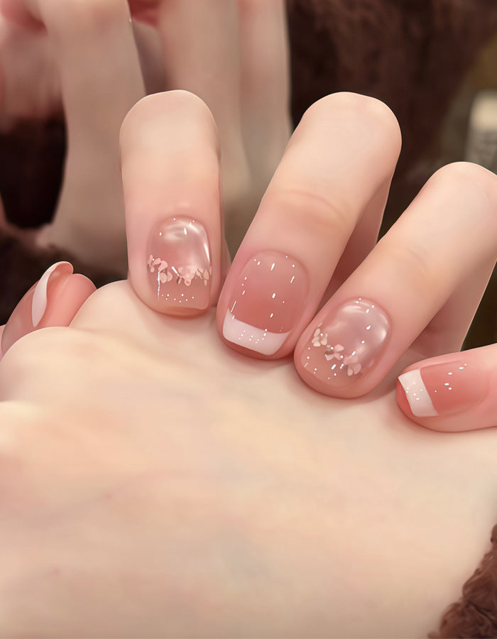 Floral Accent Press-On Nail Set Kalsten