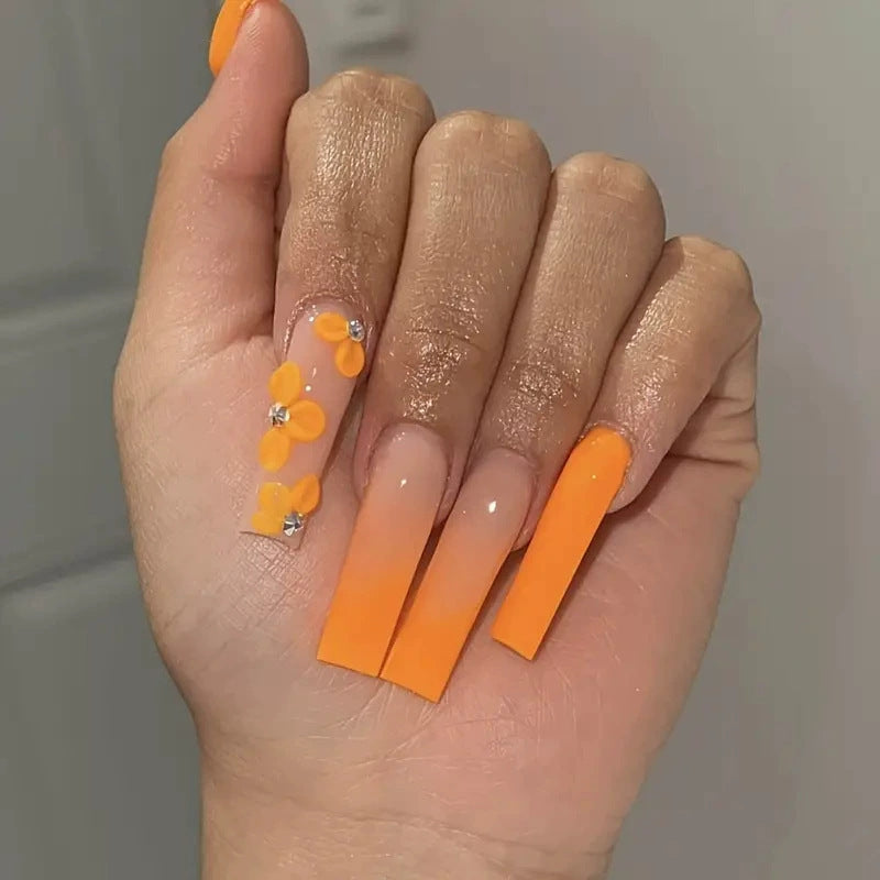 Decorative Long Press-On Nail Extensions Kalsten