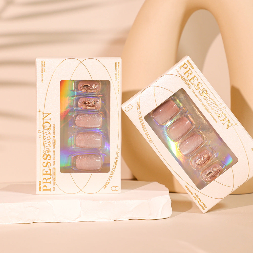 Elegant Nail Art with Shiny Accents Kalsten