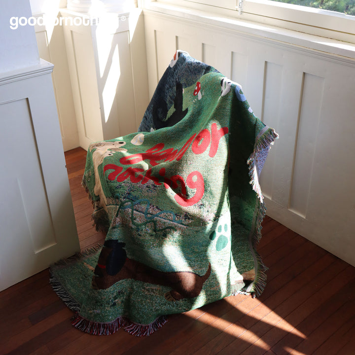 Artistic Pet-Themed Woven Throw Blanket