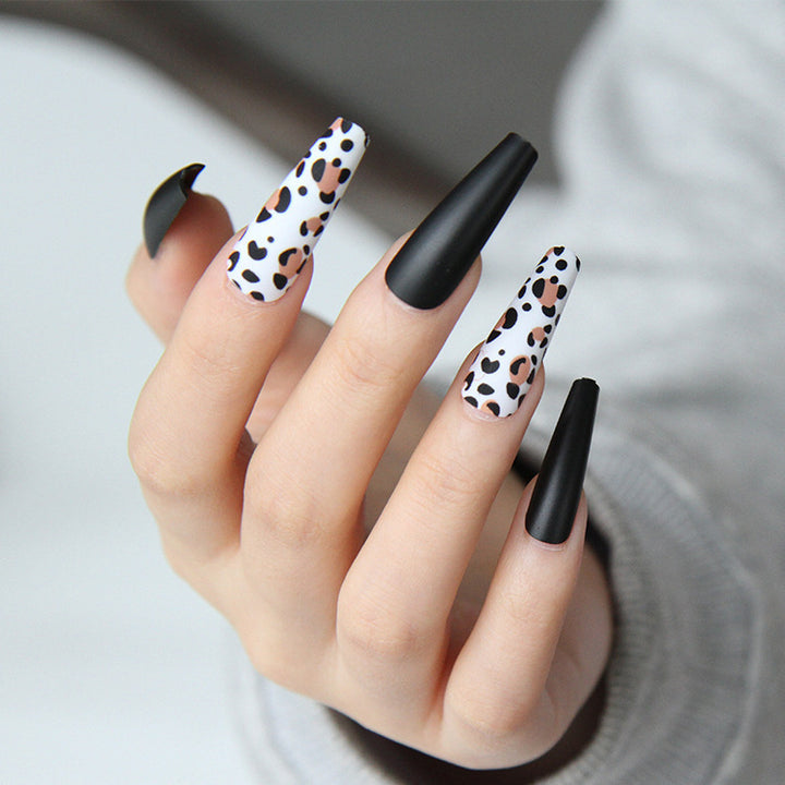 Artificial nail set with trendy leopard pattern and elegant matte finish Kalsten