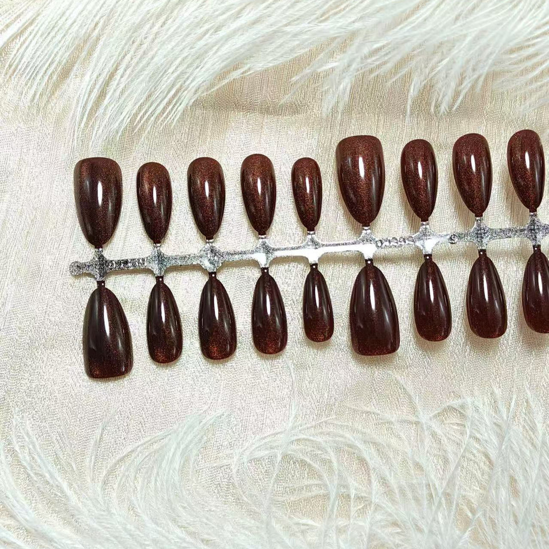Artificial nails with shimmering shine Kalsten