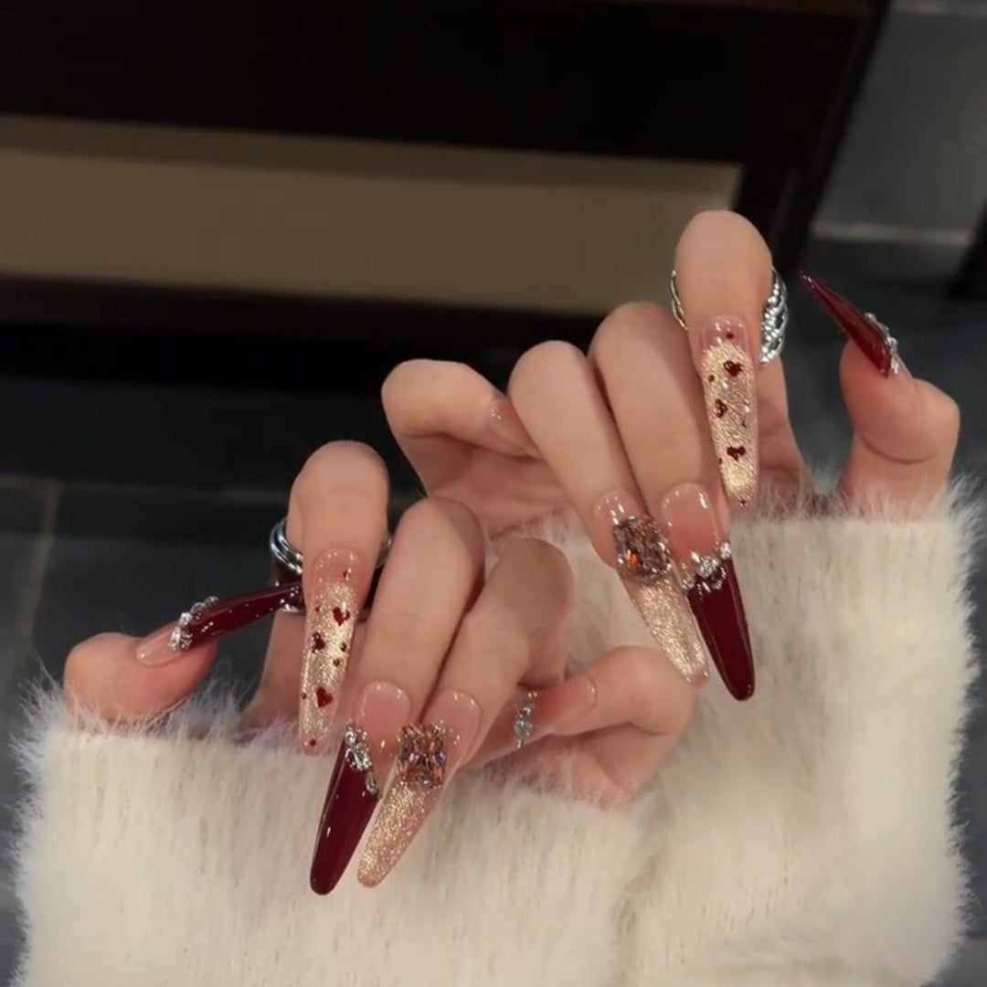 Glamorous Themed 3D Nail Art Extensions Kalsten