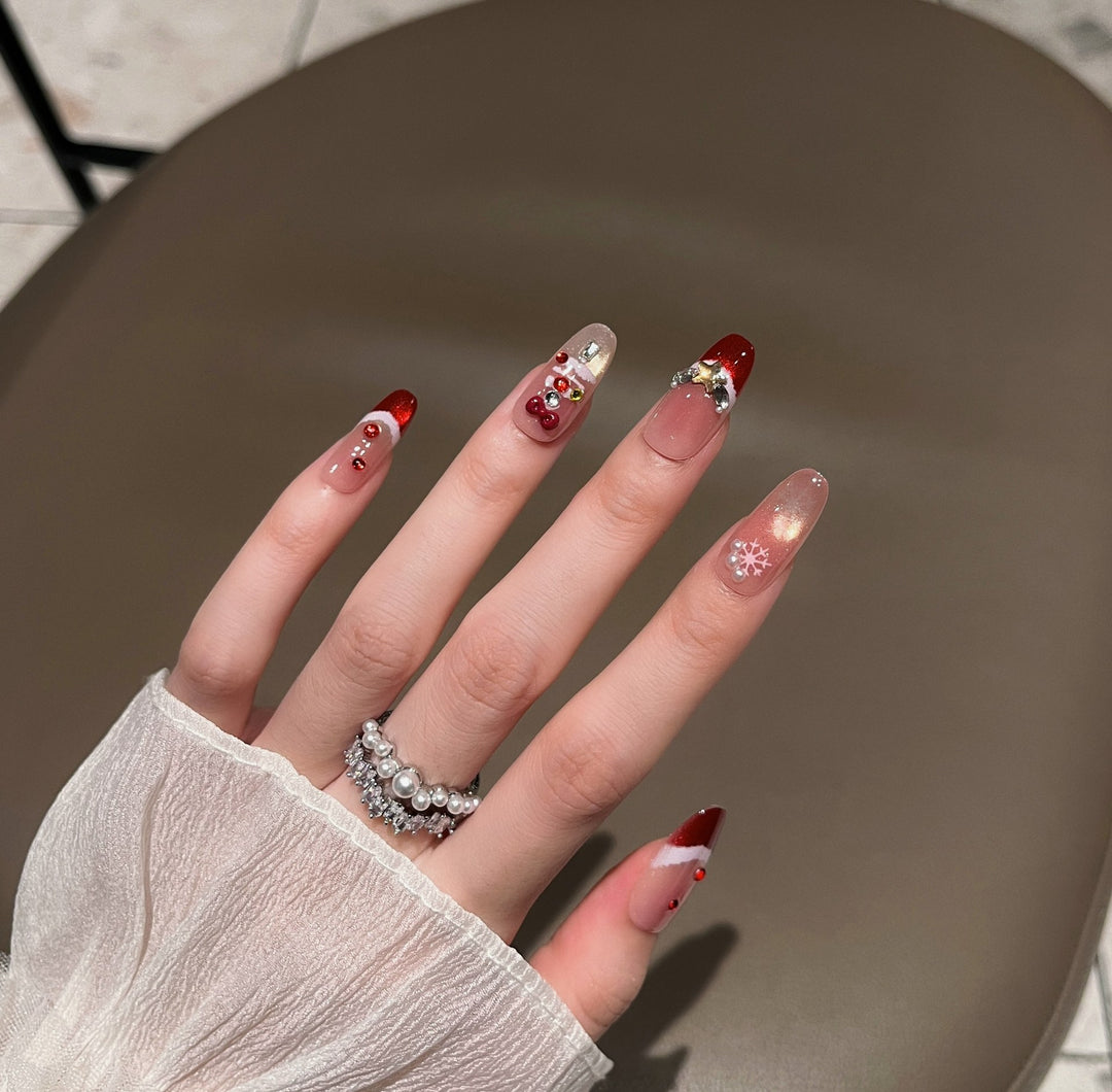 Festive Character-Themed Press-On Nail Art Kalsten