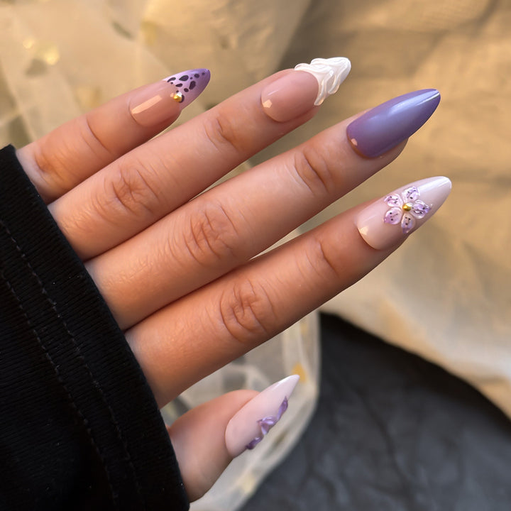Floral-Themed Press-On Nail Art Set Kalsten