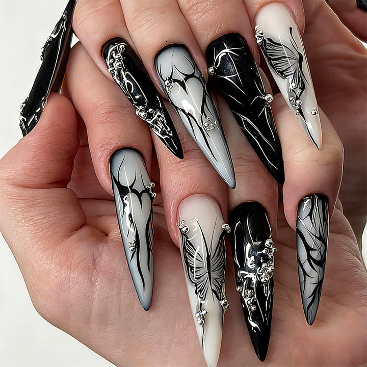 Artificial nail set with elegant geometric designs and creative metallic accents Kalsten