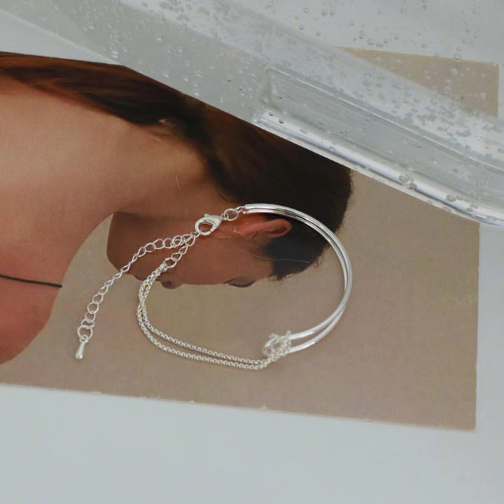Minimalist Twist Design Bracelet Kalsten