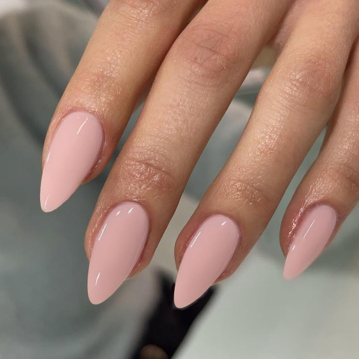 Artificial nail set in elegant stiletto shape Kalsten