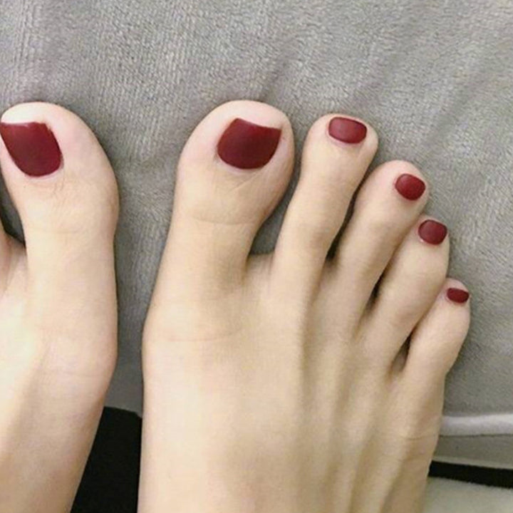 Classic Press-On Toenail Set