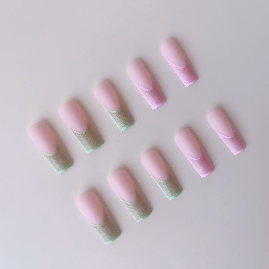 Artificial nail set with creative color gradients and elegant design Kalsten
