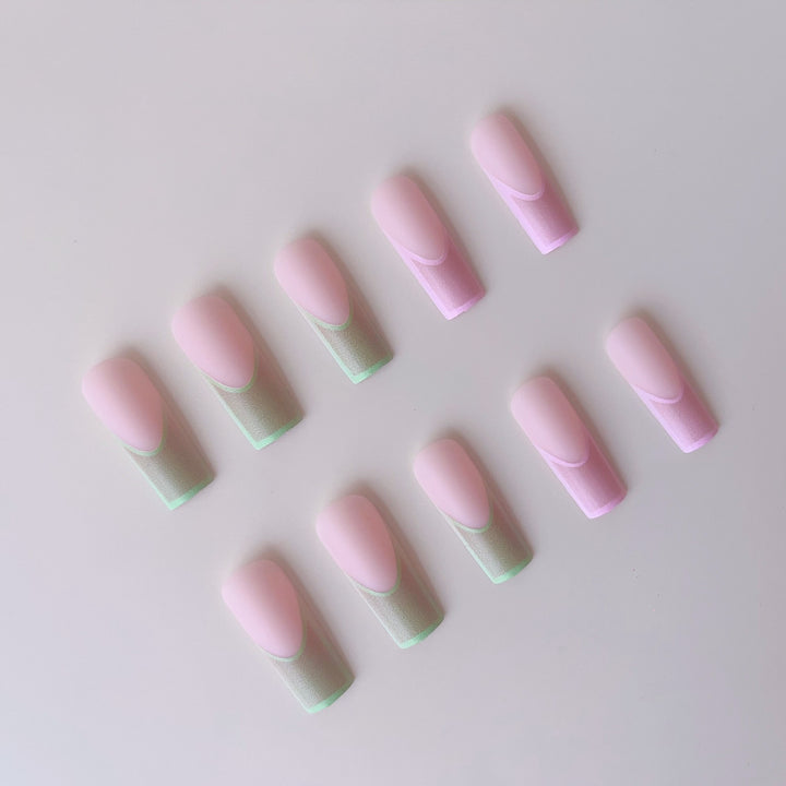 Artificial nail set with creative color gradients and elegant design Kalsten
