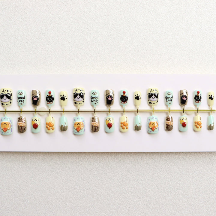 Whimsical Animal-Themed Press-On Nail Art Set Kalsten