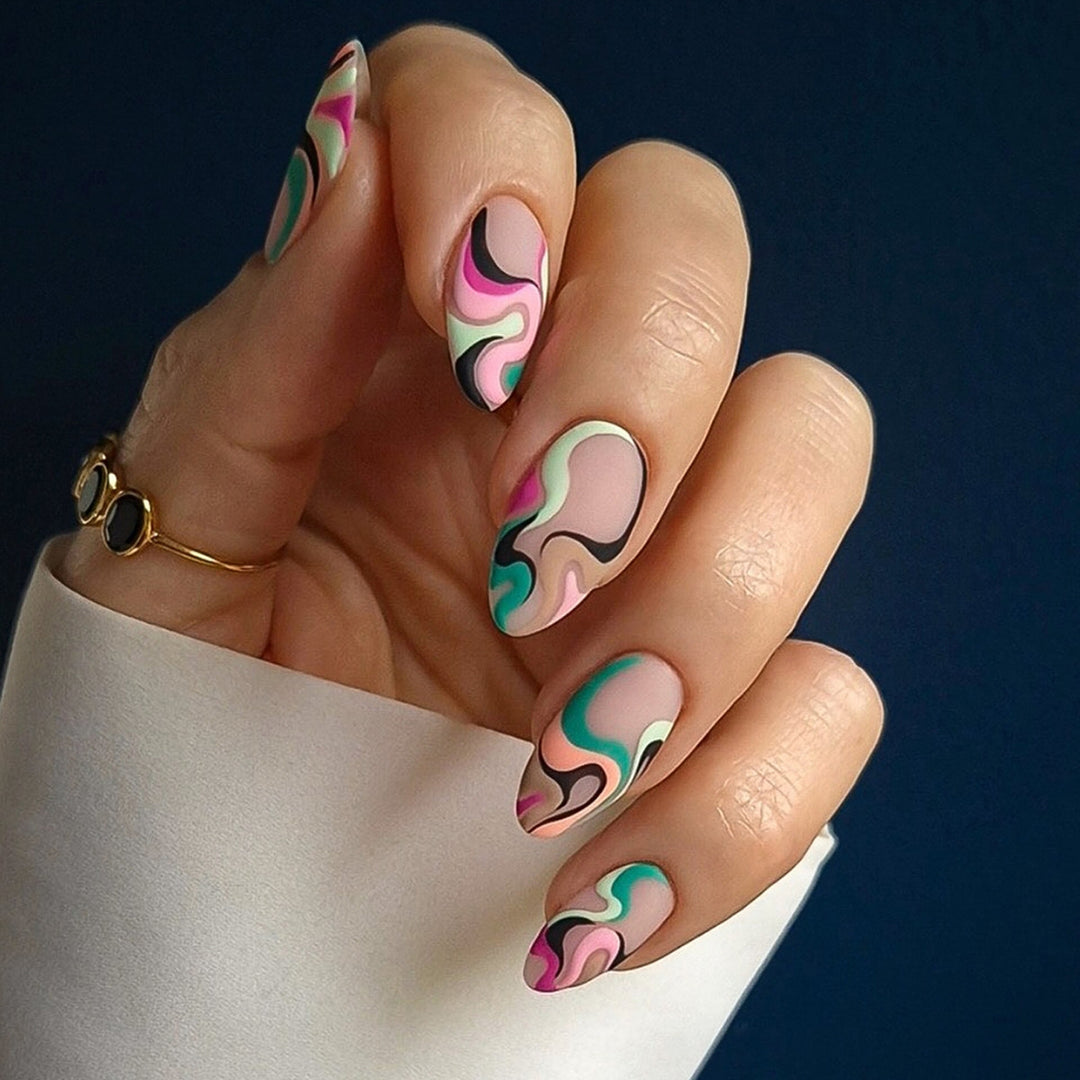 Artificial Nails in Modern Abstract Design Kalsten