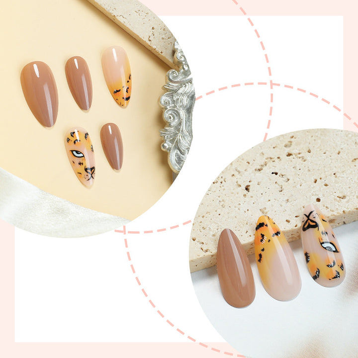 Creative Nail Art Set with Leopard Design and Glamorous Accents Kalsten