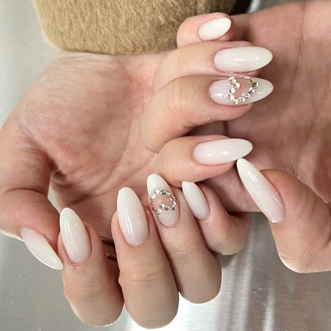 Glamorous Press-On Nail Art Set Kalsten