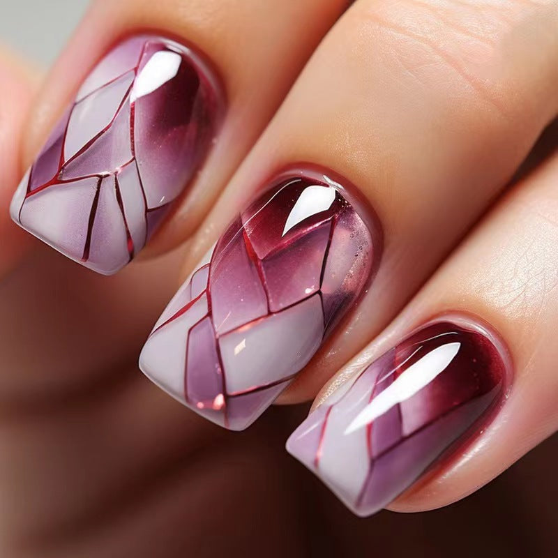 Elegant and artistic nail tips Kalsten