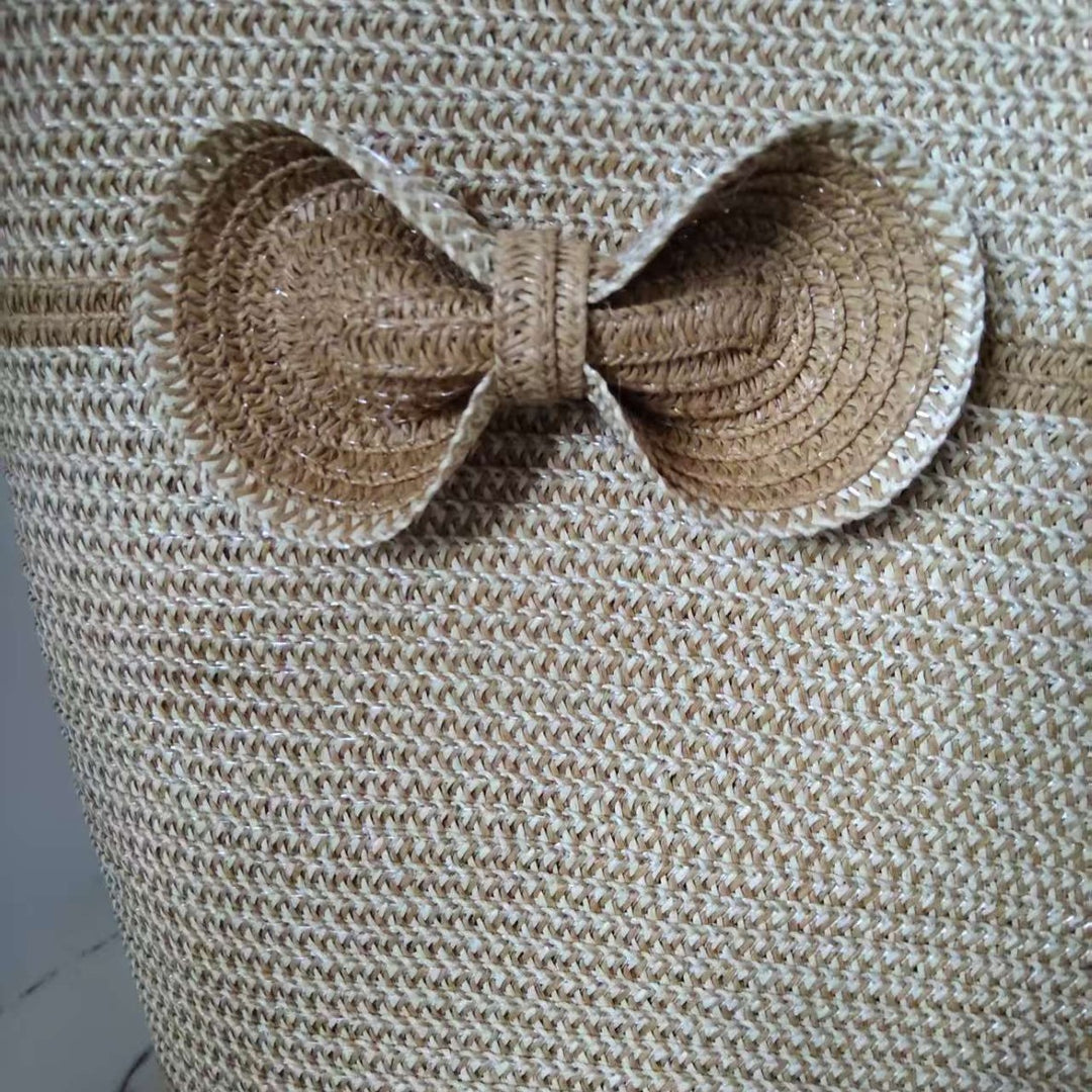 Elegant straw bag with decorative bow closure Kalsten