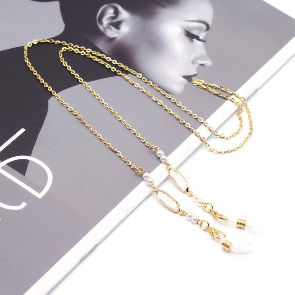 Elegant Eyewear Chain with Decorative Accents Kalsten