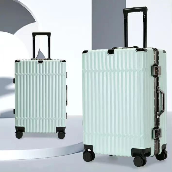 Durable Hard-Shell Rolling Suitcase Kalsten