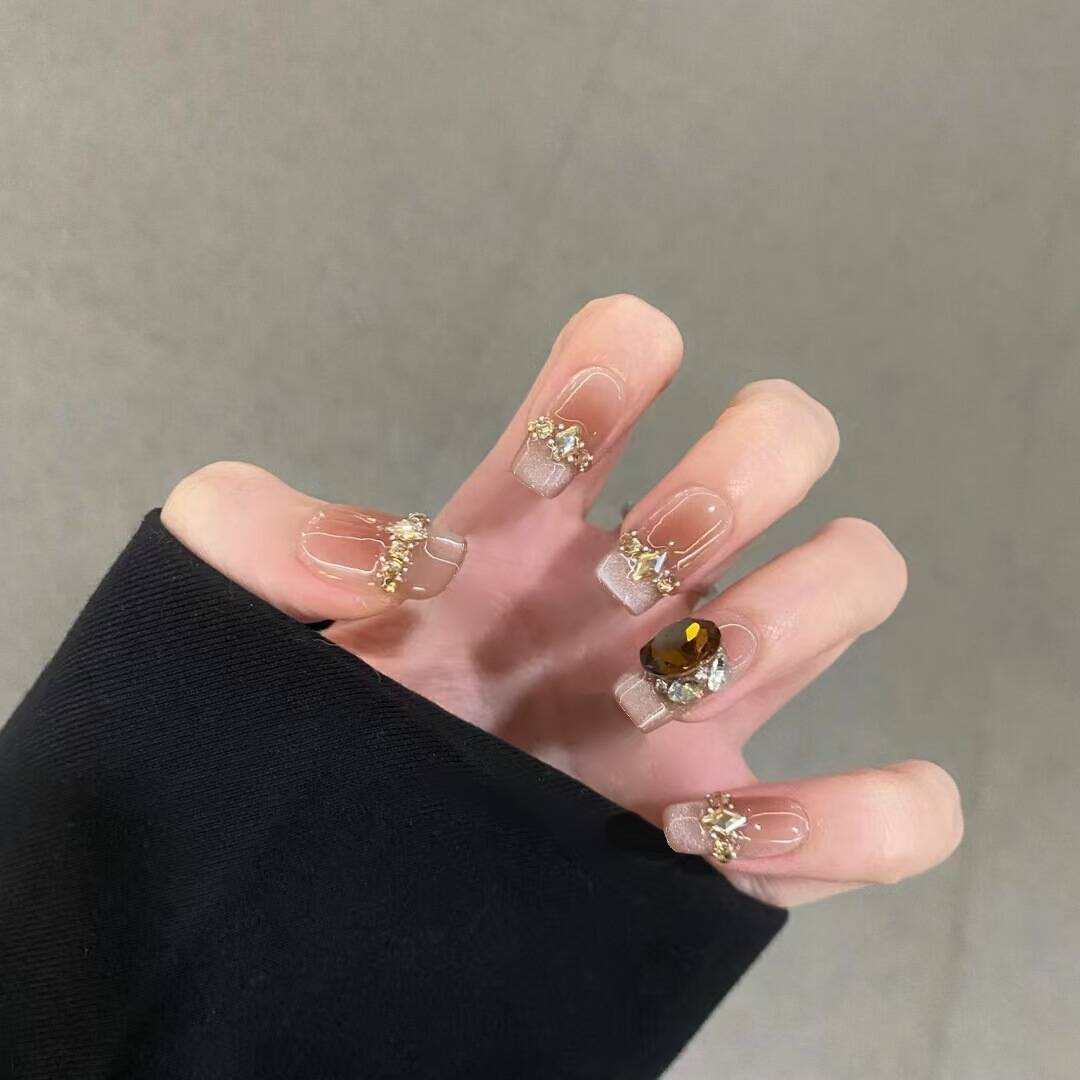 Artistic Ocean-Inspired Press-On Nail Design Kalsten