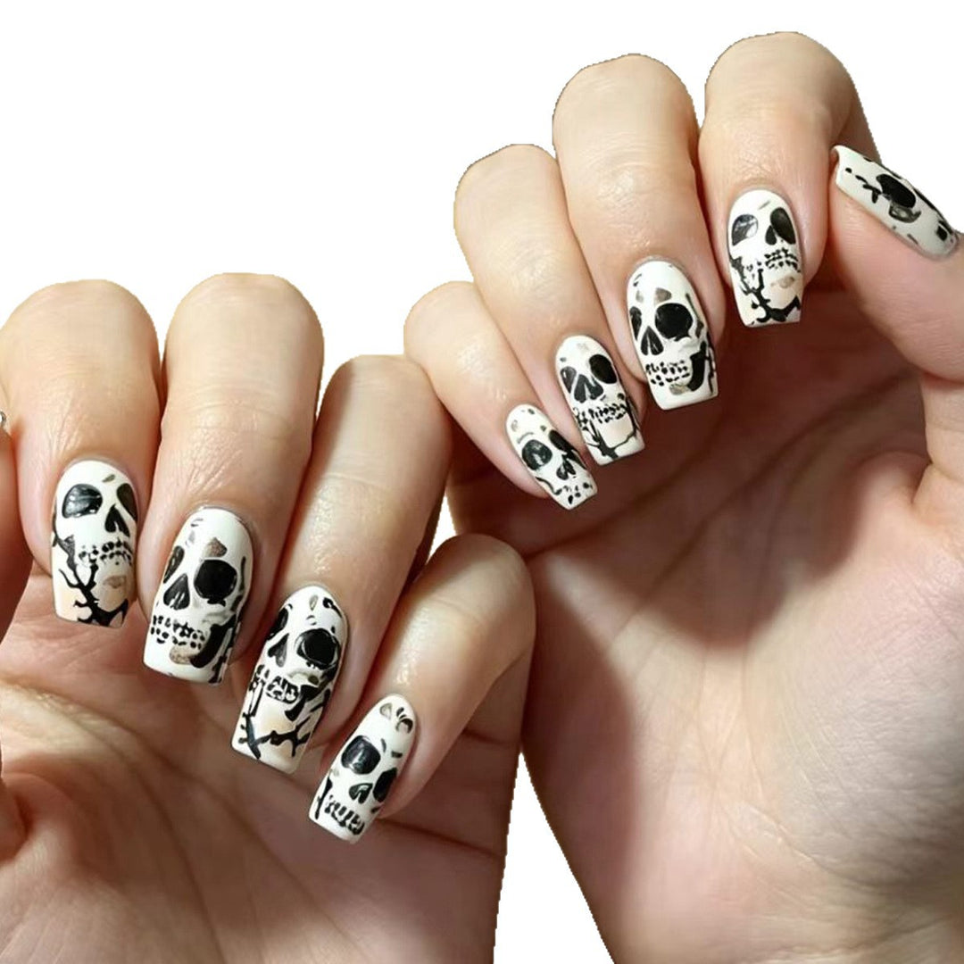 Creative artificial nails with lovingly detailed skull design Kalsten