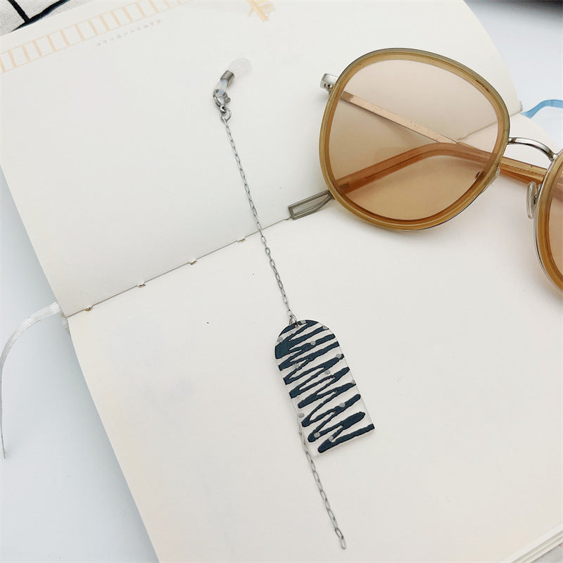 Heart-Designed Eyewear Chain Holder Kalsten