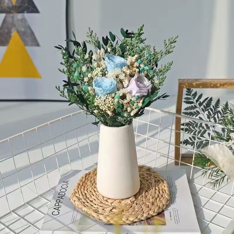 Elegant Dried Flower Bouquet with Decorative Vase