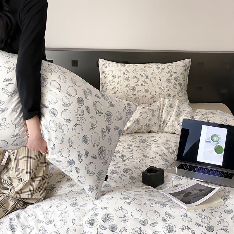 Fine satin bed linen set