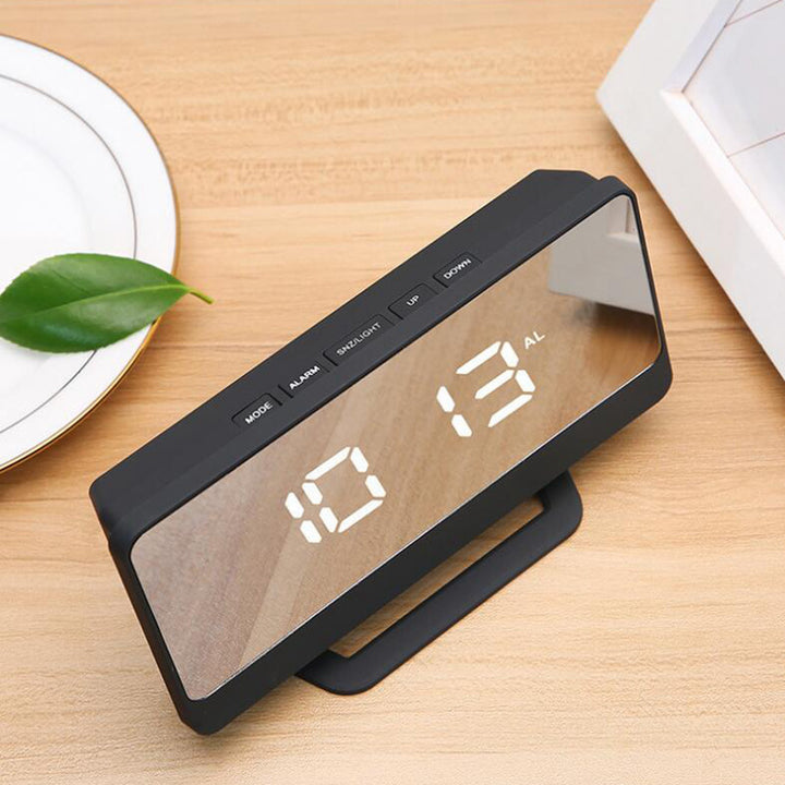 Digital alarm clock with mirror display and snooze function Kalsten