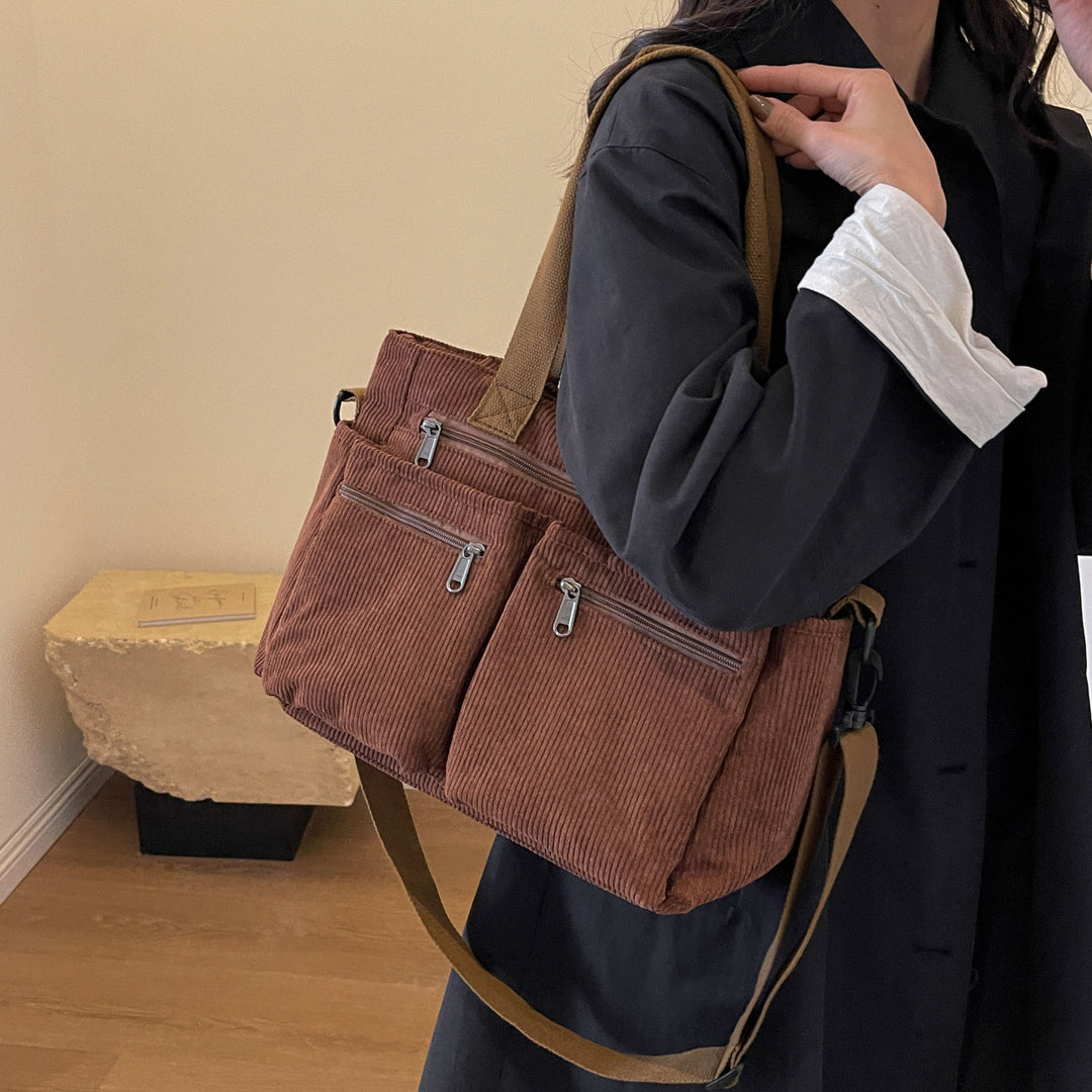 Durable shoulder bag with multiple compartments Kalsten