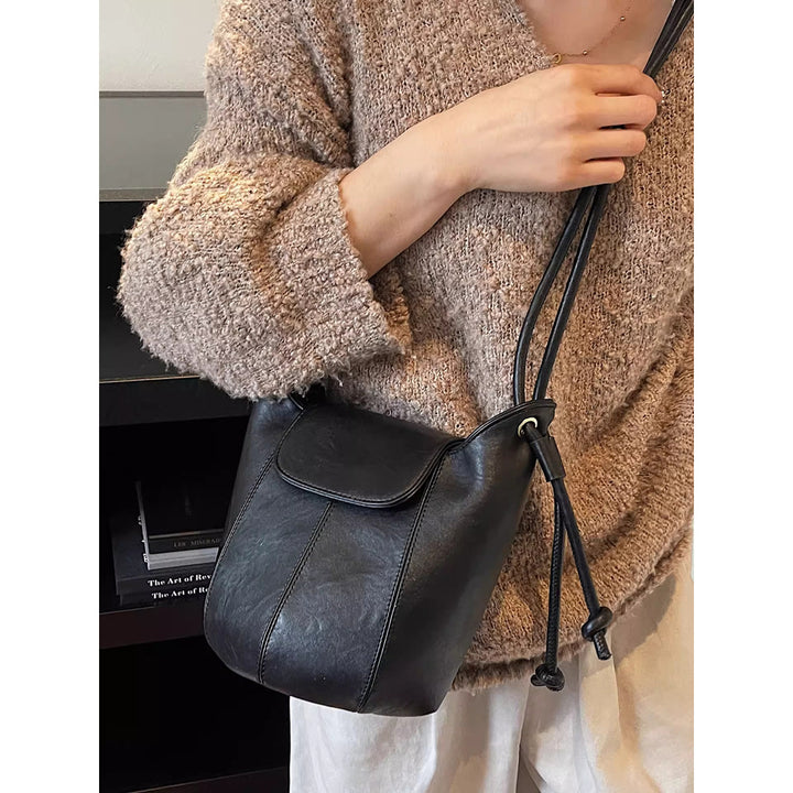Casual Leather Bucket Bag Kalsten