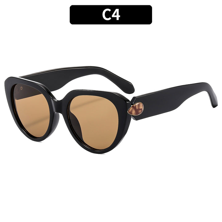 Chic Cat-Eye Sunglasses