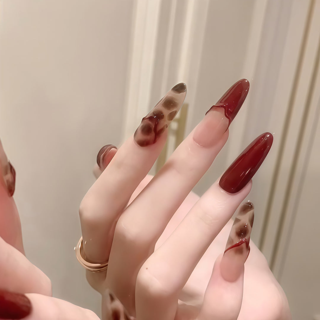 Artificial Nail Set with Stylish Design Kalsten