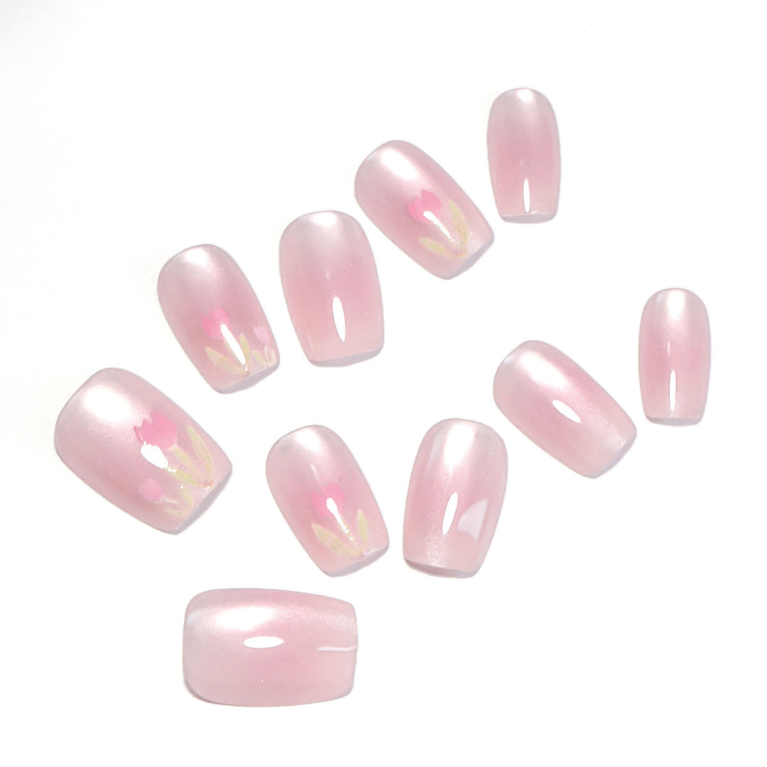 Artificial nail art with floral decorations Kalsten