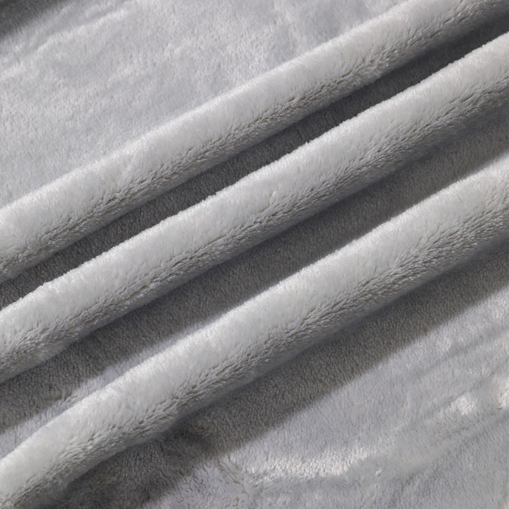 Luxurious Velvet Soft Throw Blanket